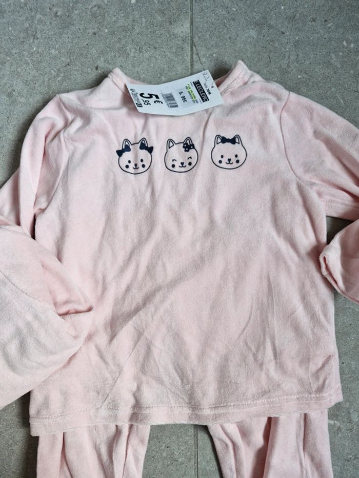 Lot pyjamas - photo numéro 2