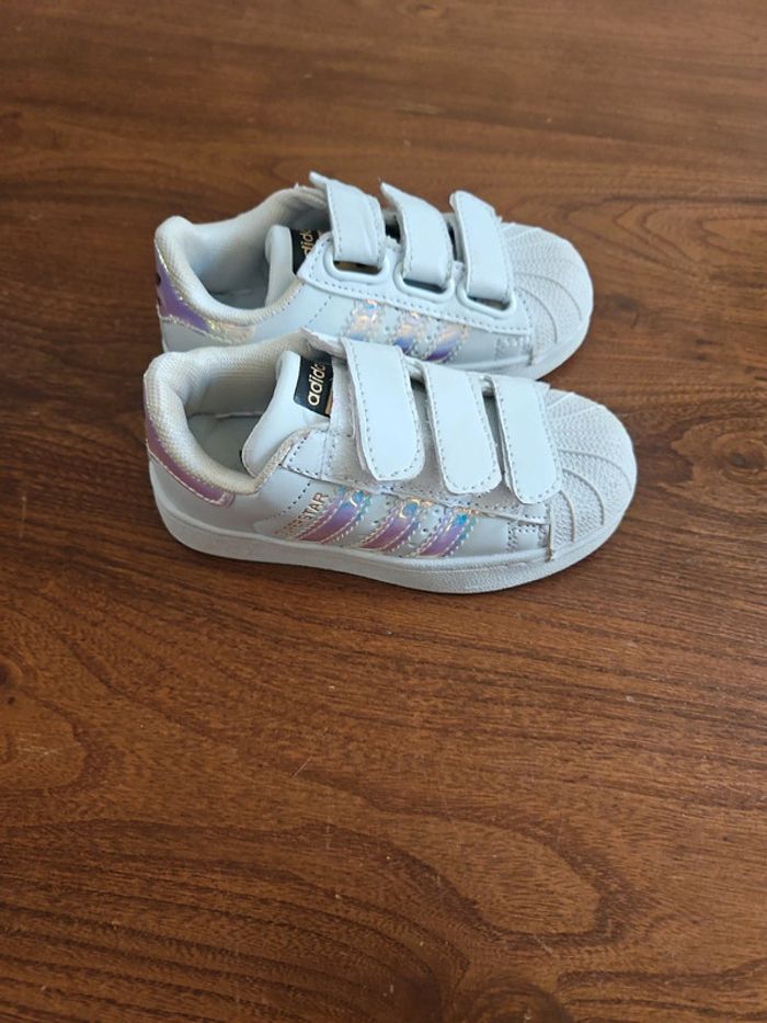 Baskets Adidas pointure 25 - photo numéro 3