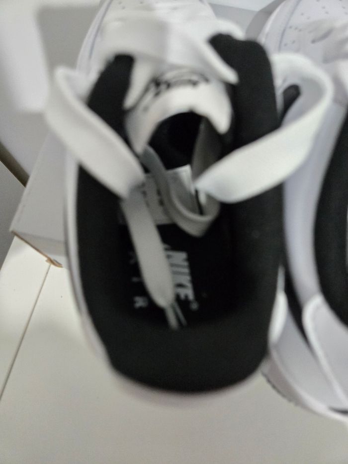 Nike air force 1 taille 35 neuves authentiques blanc noir - photo numéro 5