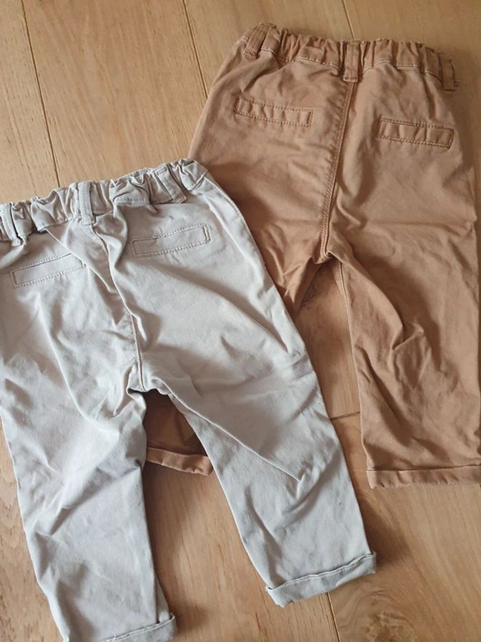 Lot 2 chinos 12 mois - photo numéro 2