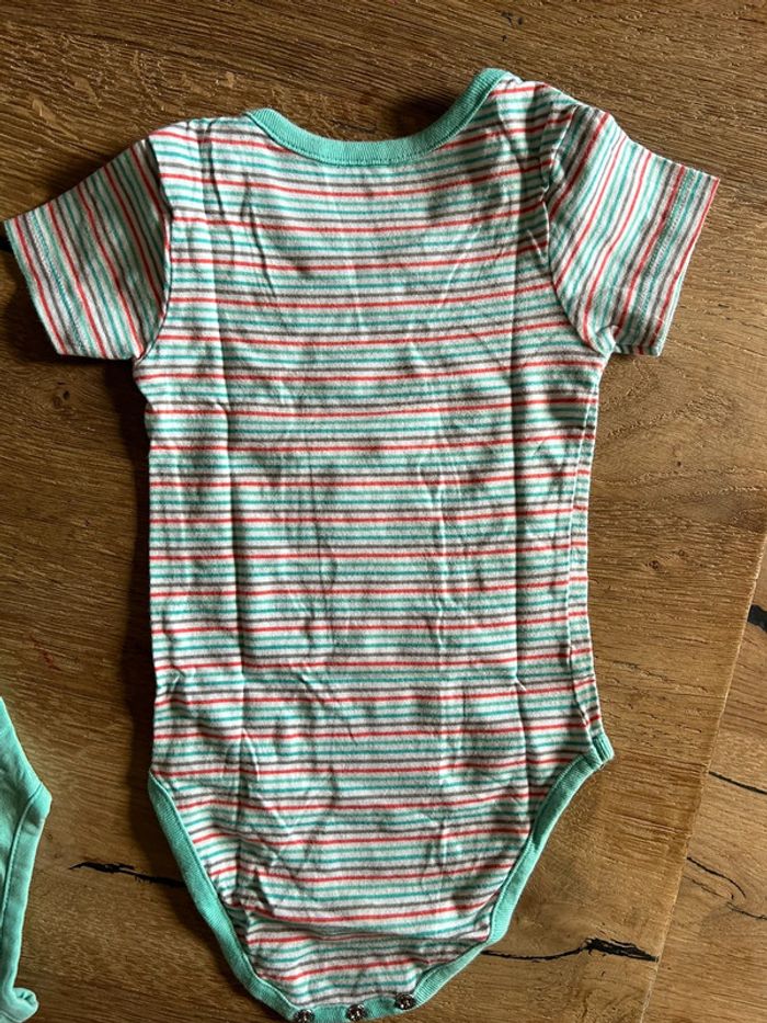 Lot 2 bodies été garçon parfait état 9 mois - photo numéro 6