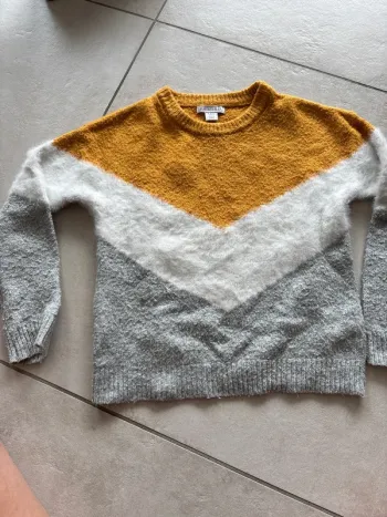 Pull Primark 8/9 ans