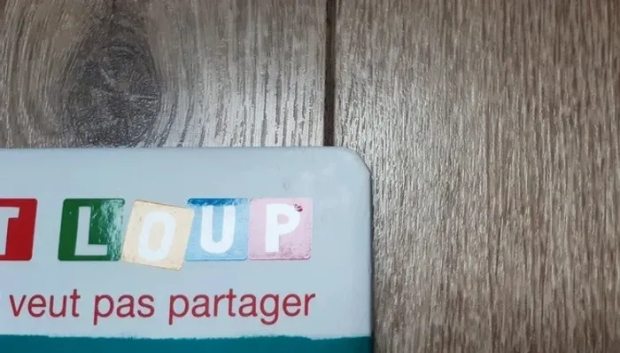 Livre p'tit loup ne veut pas partager en très bon état - photo numéro 3