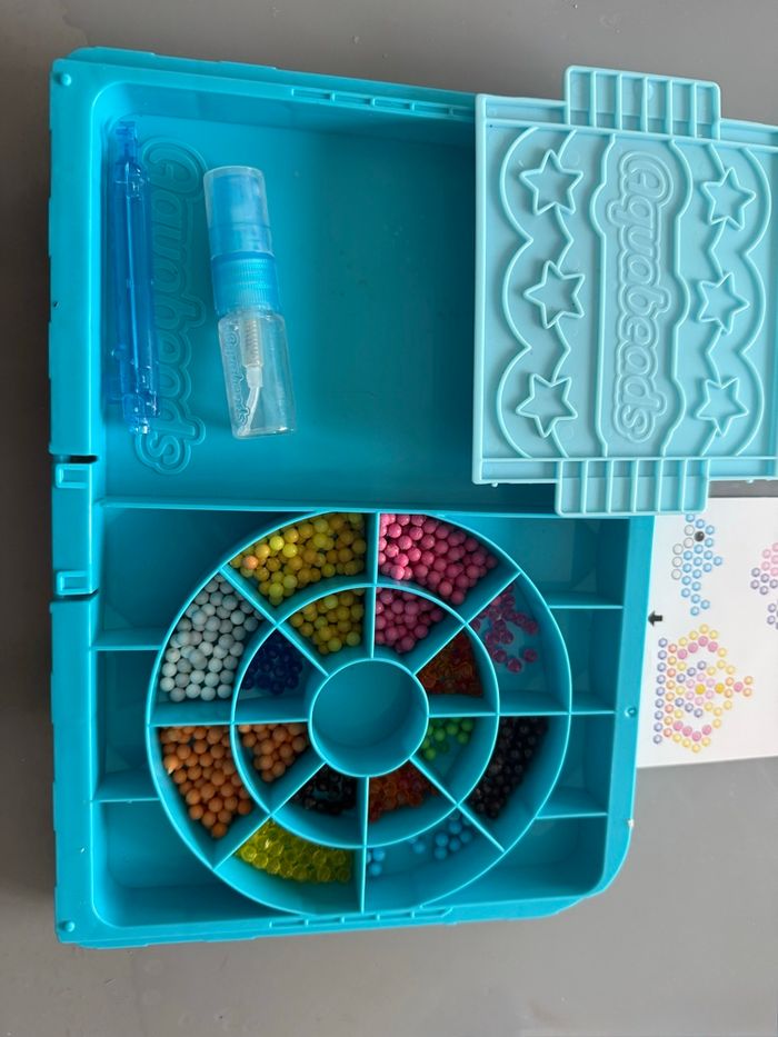 Coffret Initiation Aquabeads avec perles qui collent à l’eau - photo numéro 3
