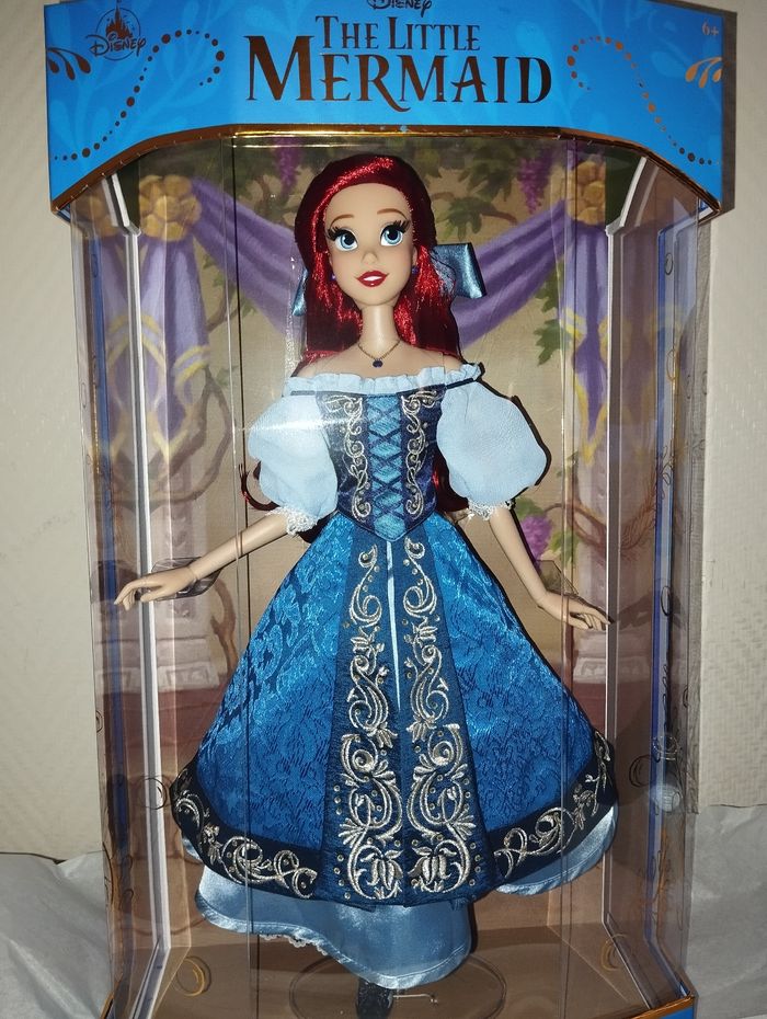 Poupée Disney édition limitée la petite sirène