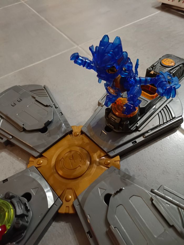 Biopod Kombat Deluxe et son arène Playset - YCOO - photo numéro 5