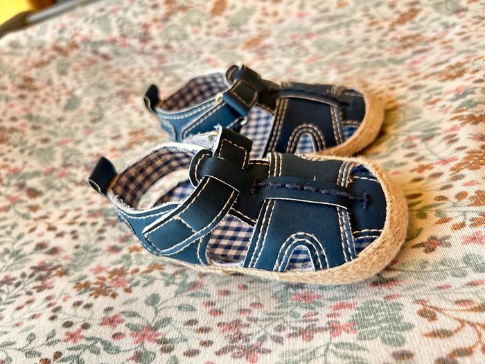 Chausson sandale été bébé taille 17-18