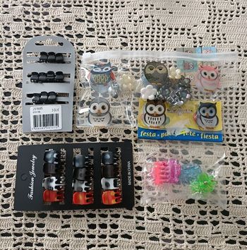 Lot de petites barettes