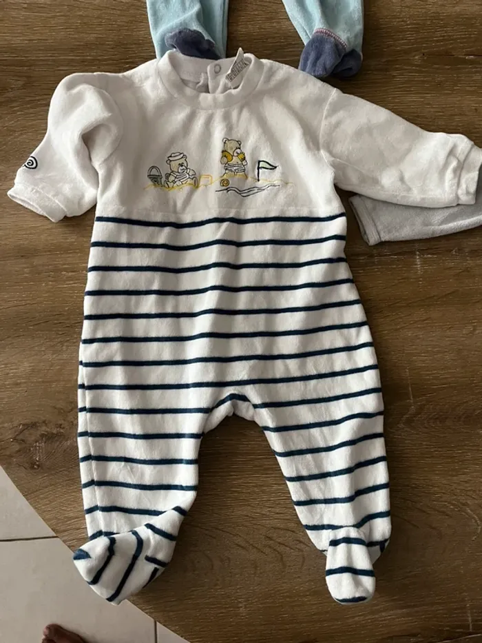 Lot pyjama dort bien - photo numéro 3