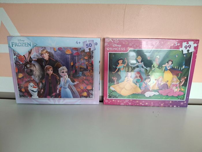 Lot de deux puzzles neuf