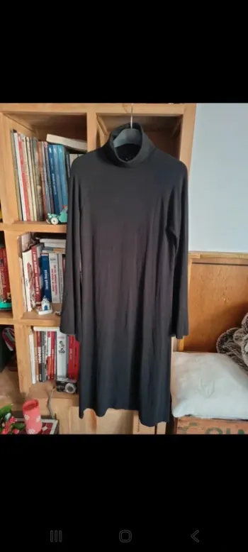 Robe noire col roulé Sud Express taille 2