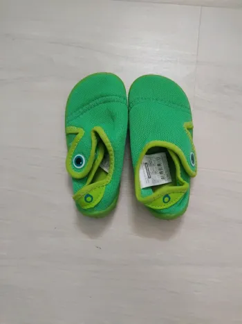 Chaussures d'eau
