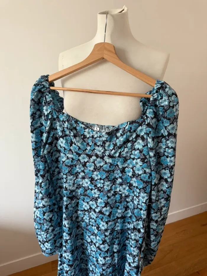 Jolie robe d’été L/40 fleurie - photo numéro 2