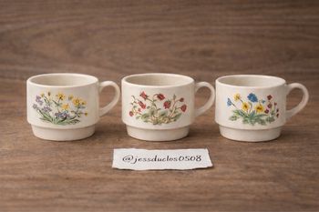 🌸 Lot de 3 grandes tasses vintage en grès – décor floral – fabrication Corée