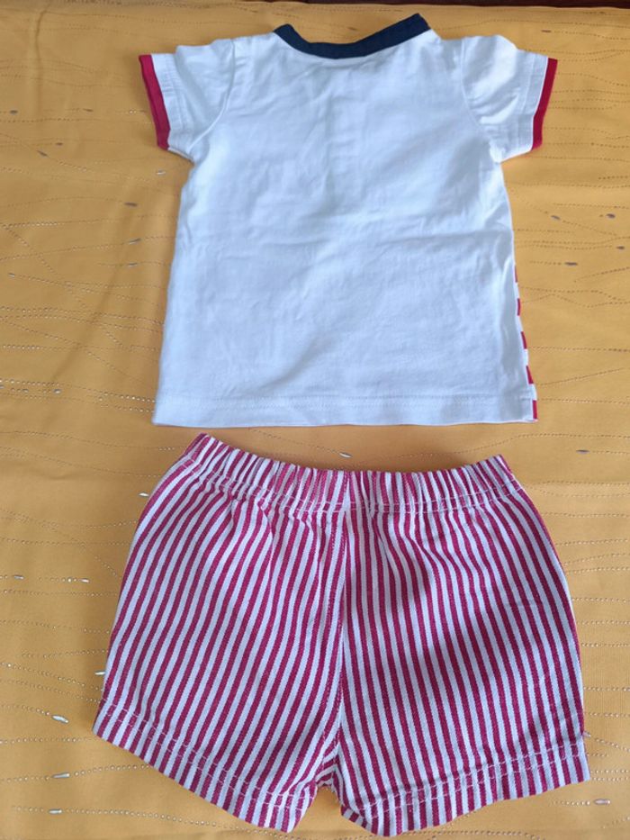 Ensemble short et Tee shirt Mickey 6 mois - photo numéro 8