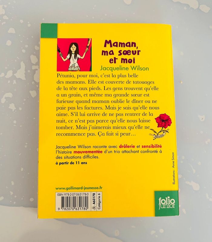 Livre Maman ma sœur et moi - photo numéro 2