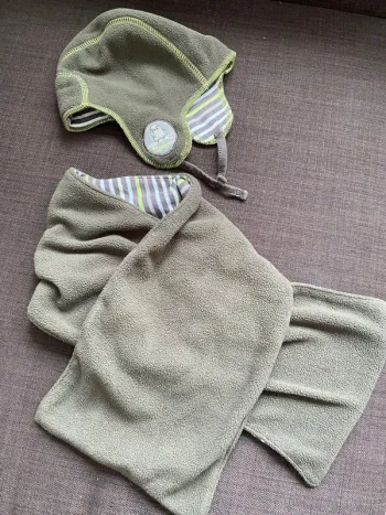 Bonnet et écharpe