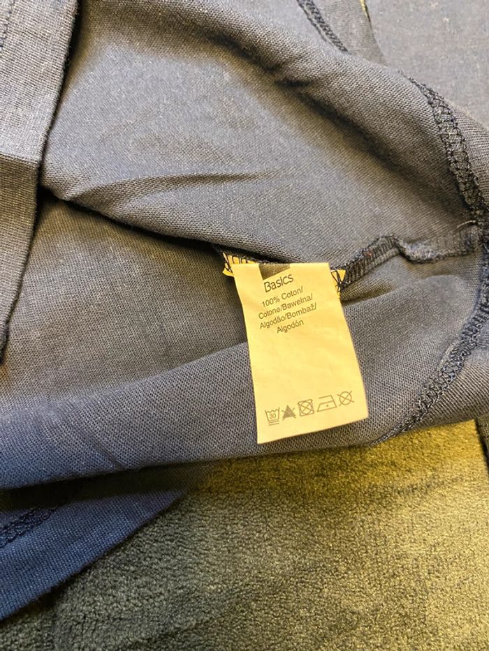 Tee shirt marine neuf 8 ans - photo numéro 3