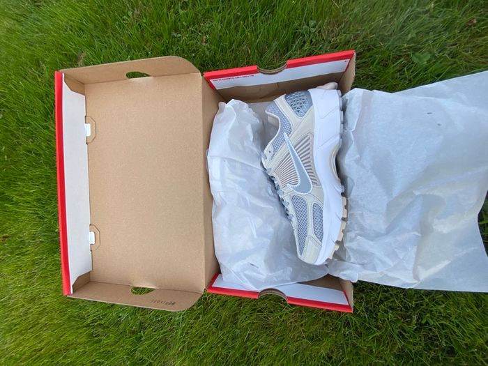Nike  zoom Vomero 5 - photo numéro 9