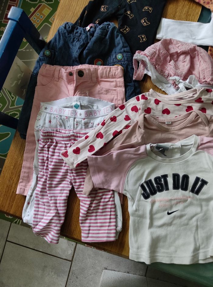 Lot bébé fille 6 mois - photo numéro 4
