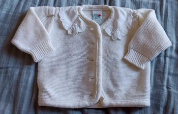 Gilet blanc neuf 6 mois