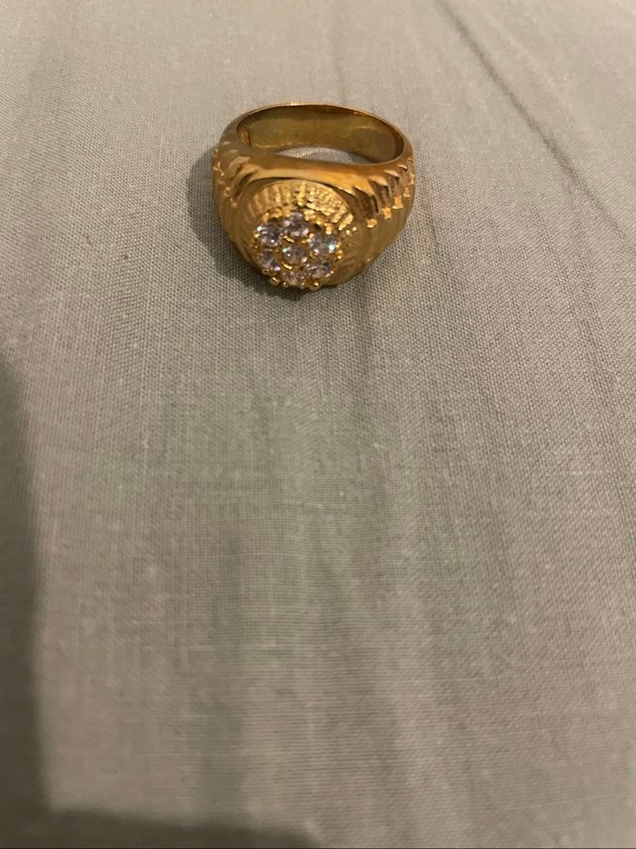 Bague fantaisie dorée strass - photo numéro 2