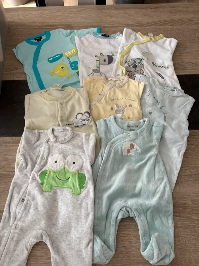 Lots vêtements naissance - photo numéro 2