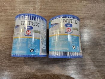 Lot 2 cartouches  intex H