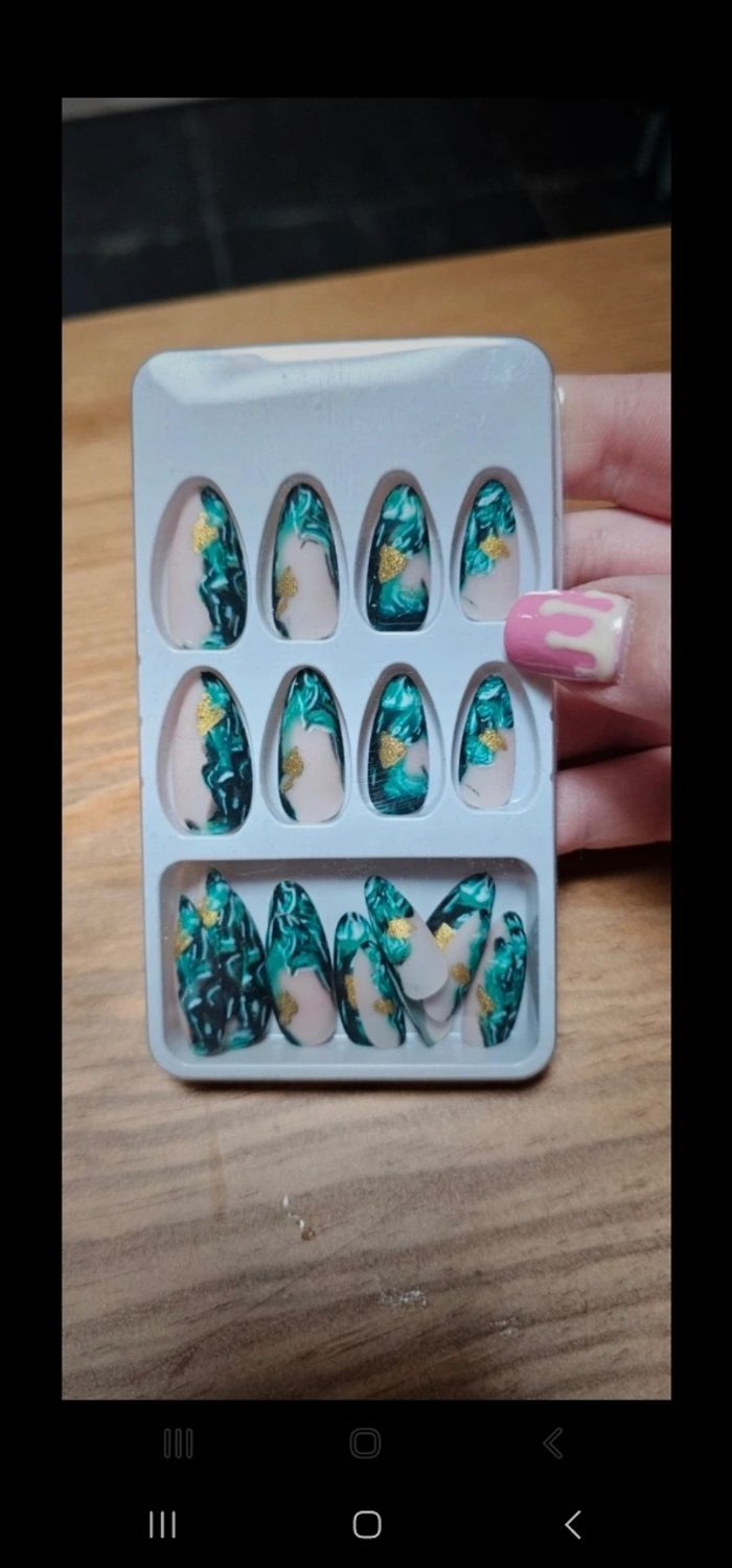 Faux ongles - photo numéro 8