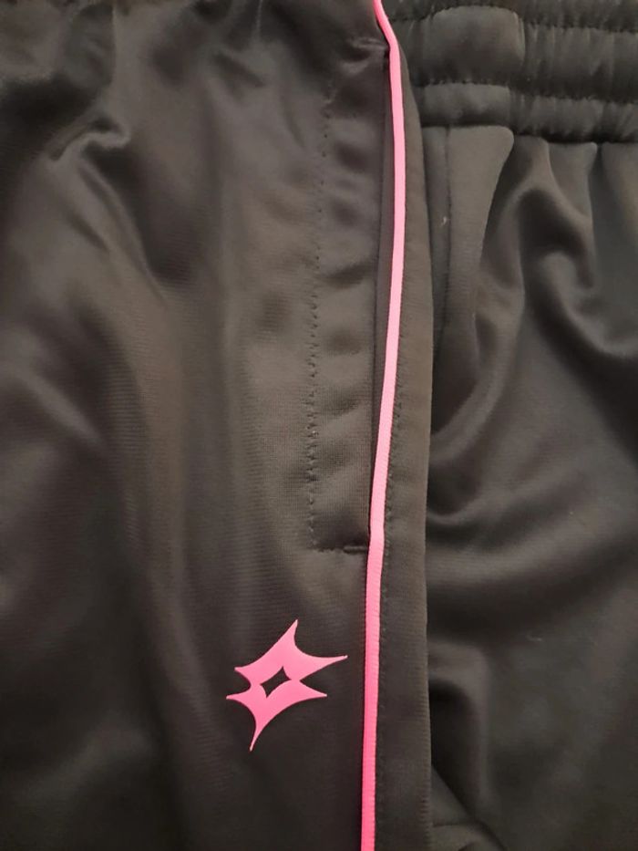 Lot de 2 beaux jogging noir à détails fushia - T 10 A - Lotto, Airness - photo numéro 4