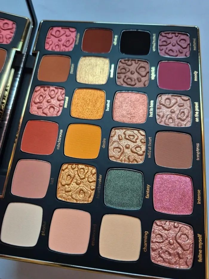 Palette fards à paupières Maneater after dark Tarte - photo numéro 5