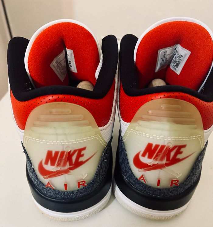Jordan 3 SE Denim fire red