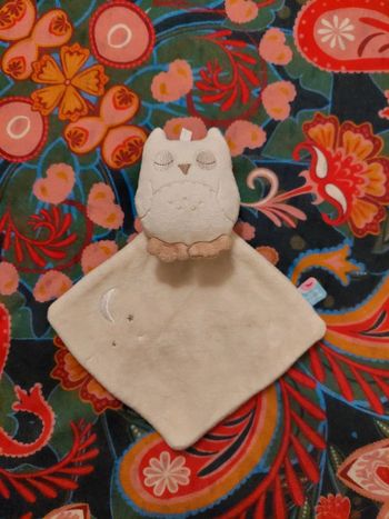 #04 - Sucre d'orge - doudou mouchoir hibou chouette