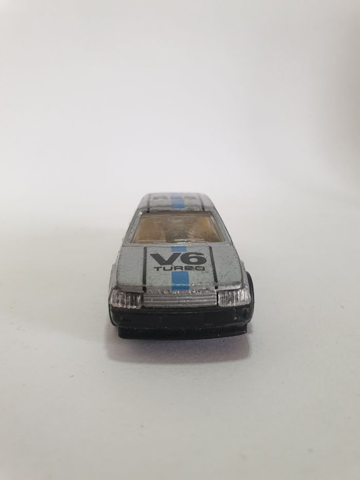 Mc Toy Renault 25 V6 Turbo 1/64 Made in Macau - photo numéro 2