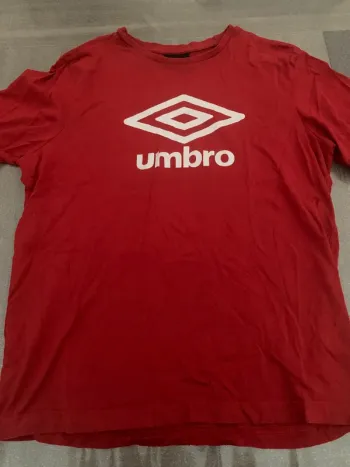 Tee shirt rouge