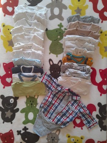 Lot bodies 1 mois garçon 