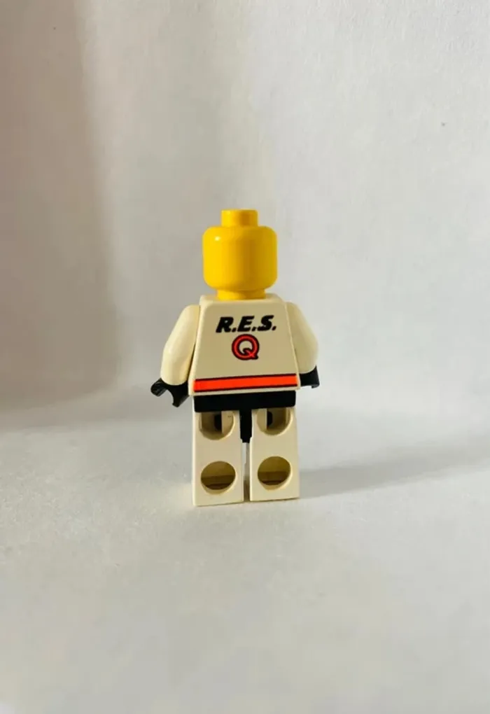 Minifigurine LEGO Vintage Res-Q-1 - 1988 - Bon état - photo numéro 4