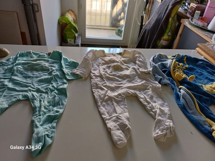 Lot de 3 pyjamas en 3 miis 1 à zip et 2 à pression - photo numéro 4