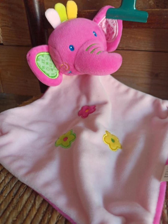 Doudou éléphant rose fleurs GmbH tbe - photo numéro 3