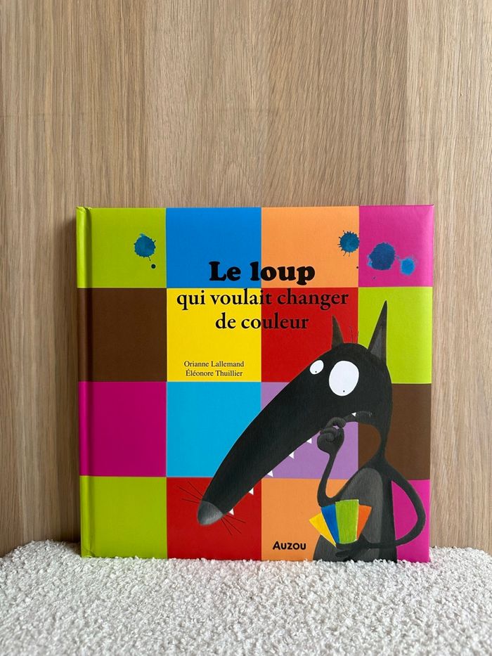 Livre le loup qui voulait changer de couleur
