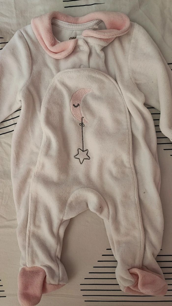 Pyjama 1 mois - photo numéro 4