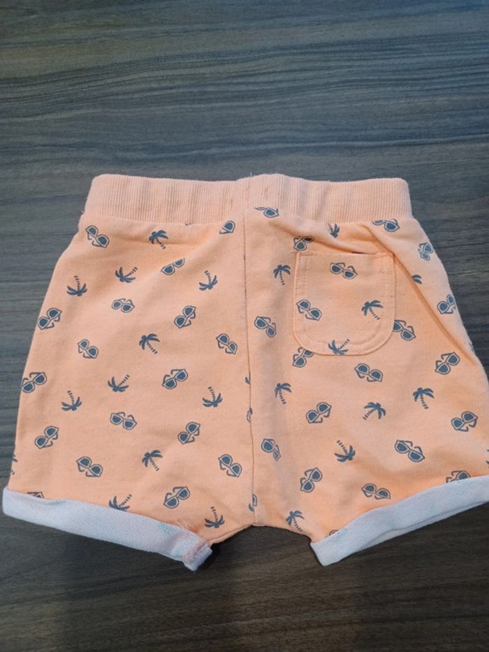 Short fluor 6 mois - photo numéro 3