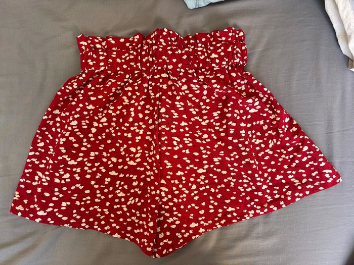 Short rouge à motifs blancs - photo numéro 3