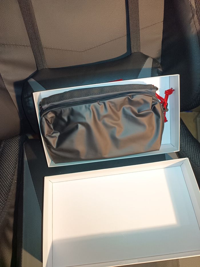 Trousse Oneplus (prix de base: 48€) - photo numéro 3