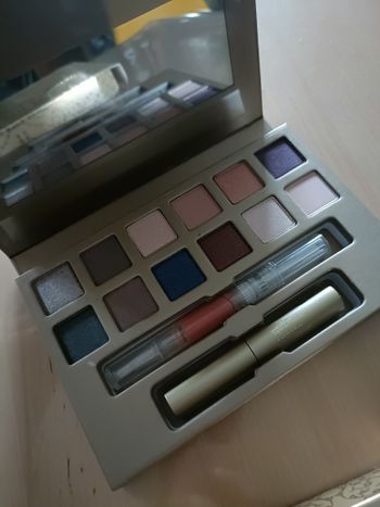 BLUSH BENEFIT + PALETTE  STILA NEUFS