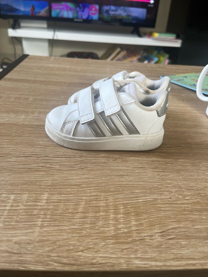 Basket adidas - photo numéro 2