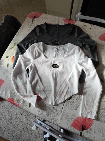 Lot de t shirt courts