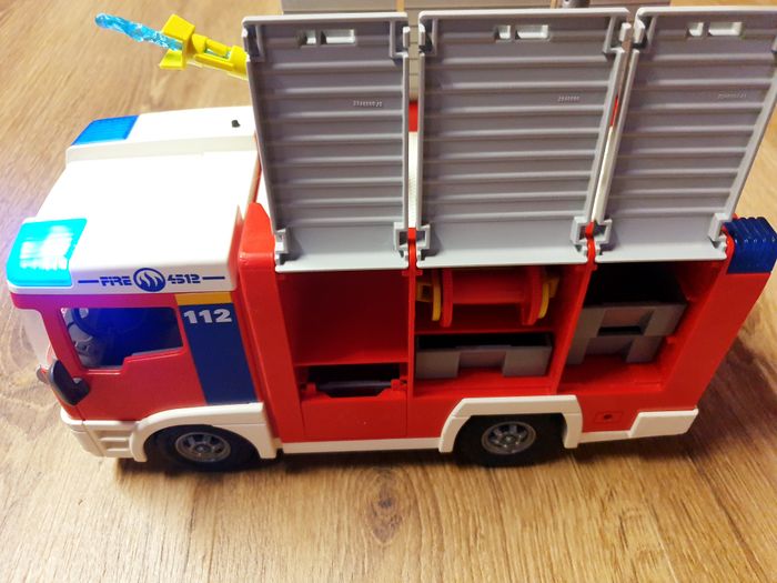 Playmobil - Camion pompiers - photo numéro 7