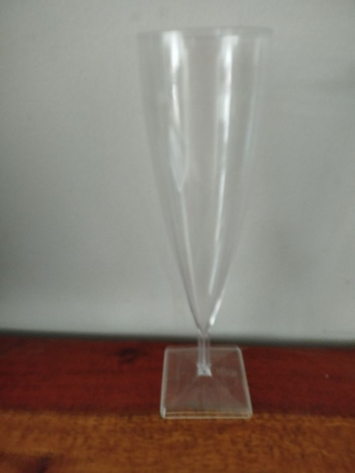 Coupes champagne plastique