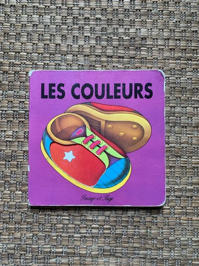 Livre cartonné les couleur